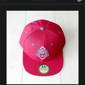 NWT RVN Scarlet's Walk Snap Back Trucker Hat